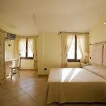 Hotel Trinita Dei Corsari