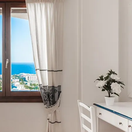 Trinita Dei Corsari Hotel 3*