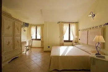 Hotel Trinita Dei Corsari
